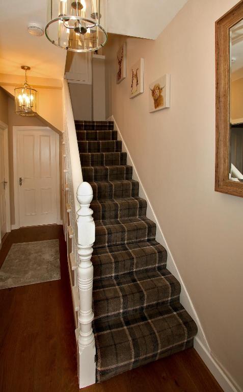 Paton Cottage room 1