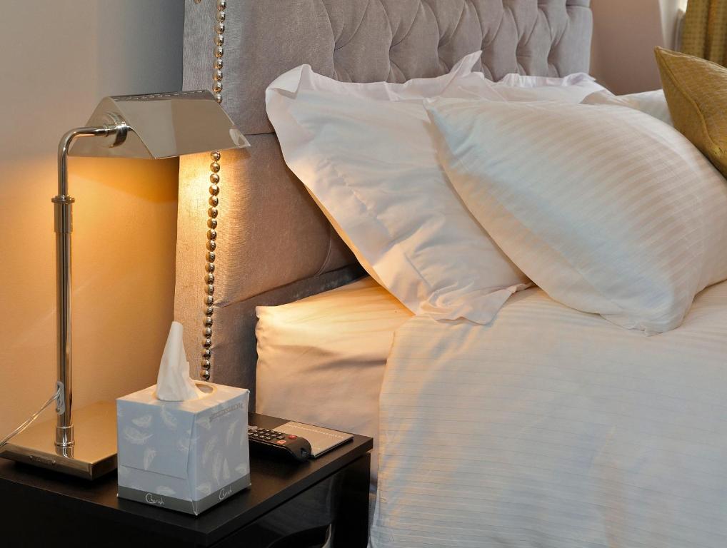 Paton Cottage room 4